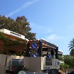 Albadomus דניה
